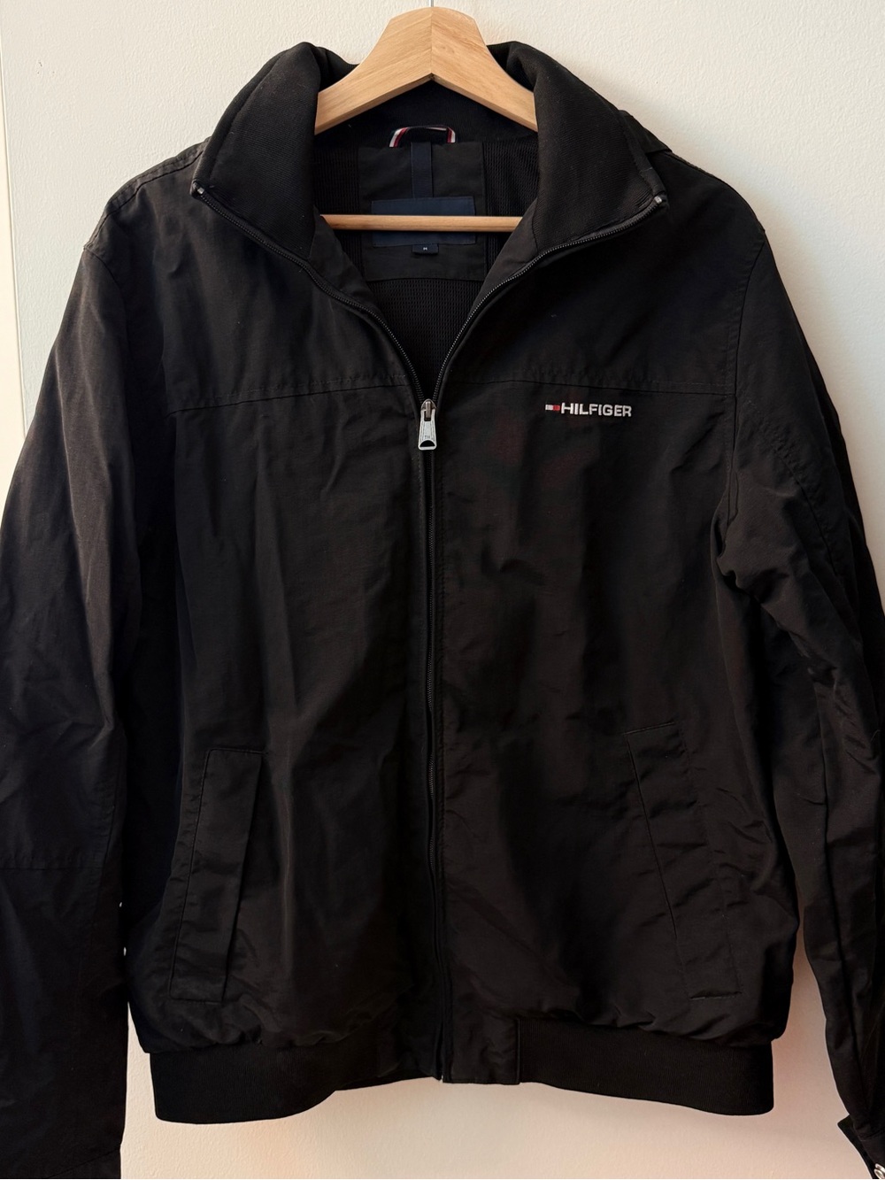 Tommy Hilfiger Black Men's Lightweight Zip Windbreaker